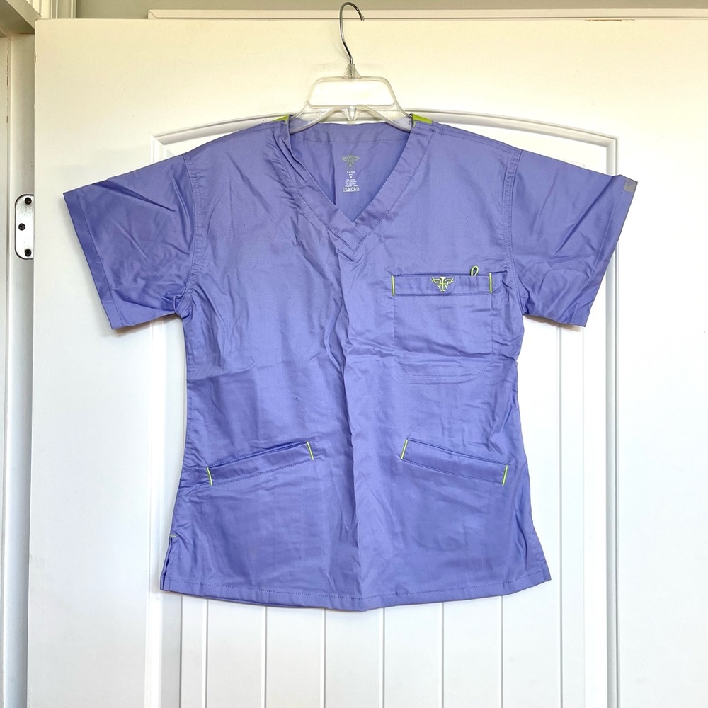 Med couture scrub top xs